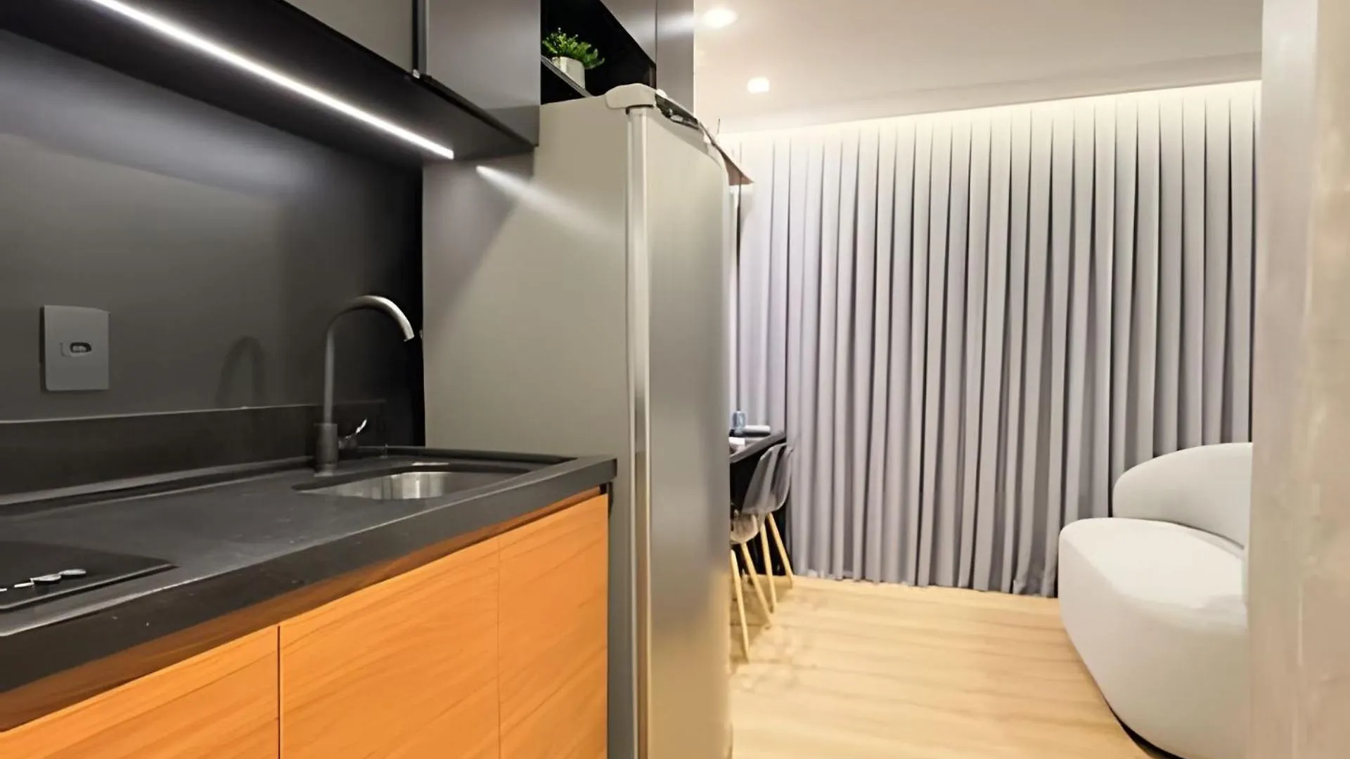 Studio Moderno Com Cama Queen E Piscina Perto Da Oktoberfest! Blumenau Lejlighed